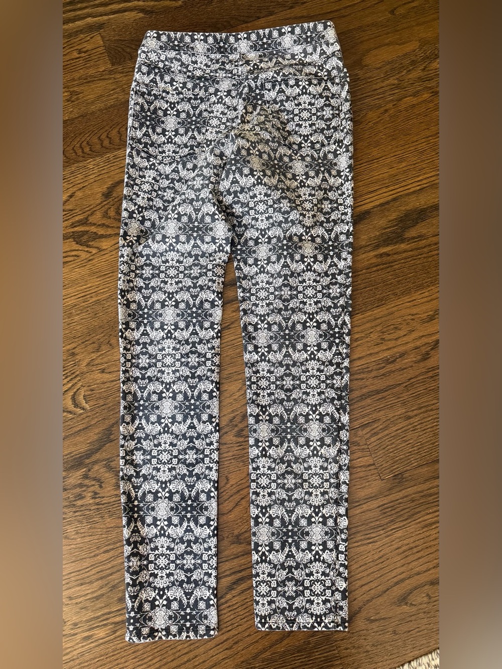 H&M Black and White Floral-Print Pant